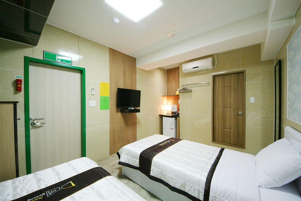 Guesthouse Myeongdong 2 Séoul Extérieur photo