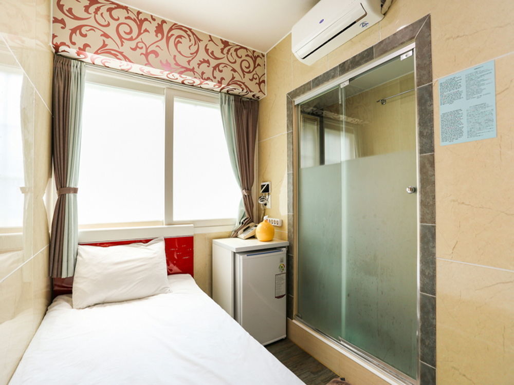 Guesthouse Myeongdong 2 Séoul Extérieur photo