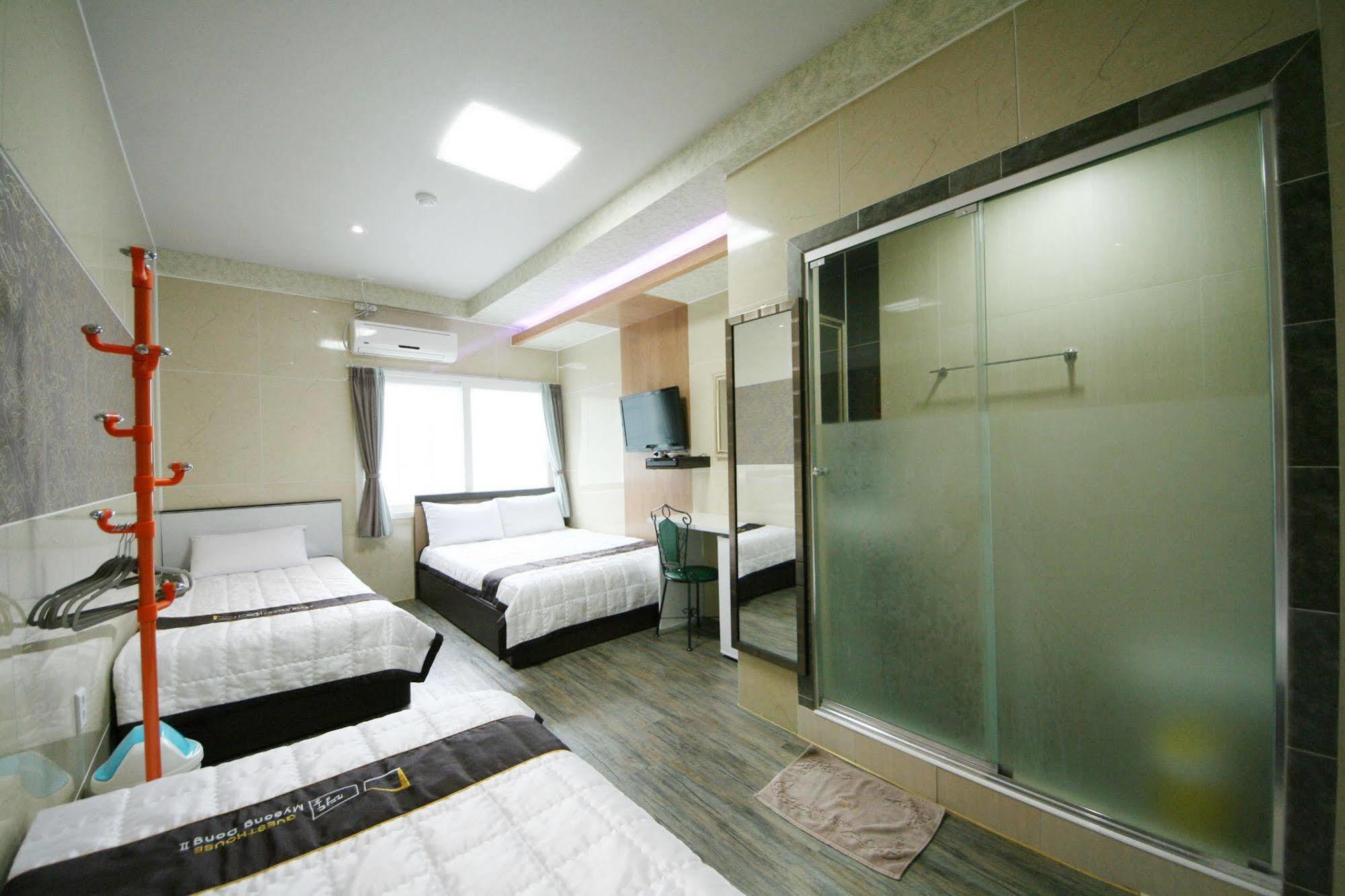 Guesthouse Myeongdong 2 Séoul Extérieur photo